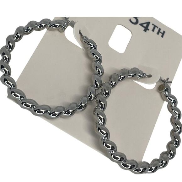 Silver Tone Twisted Hoop Earrings Fashion Stylish Chic Stunning Trendy Statement - Picture 1 of 11